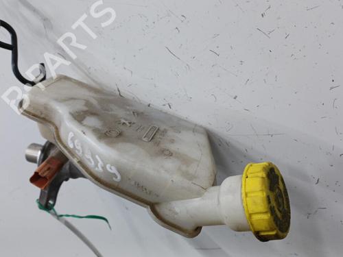 Used Brake master cylinder Brake master cylinder PEUGEOT 207 (WA_, WC_) 1.6 HDi (92 hp) 20447172 20447172