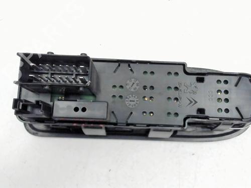 Used Left front window switch Left front window switch CITROËN C3 II (SC_) 1.4 HDi 70 (SC8HZC, SC8HR0, SC8HP4) (68 hp) 33894775 33894775