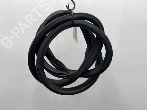 Used Rubber door seal CITROËN DS5 2.0 HDi 165 (163 hp) 20395364