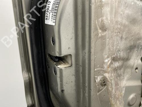 Used Left front door Left front door 20438522 20438522