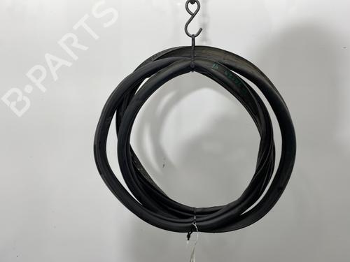 Gummiliste PEUGEOT 308 I (4A_, 4C_) 1.6 HDi (92 hp) 32305825