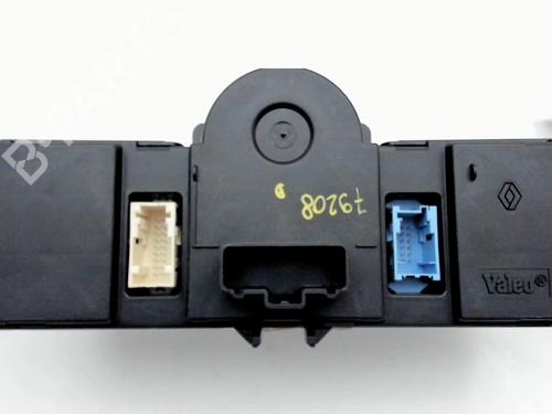 Used Climate control Climate control RENAULT CLIO III Grandtour (KR0/1_) 1.5 dCi (KR0G) (68 hp) 32787051 32787051