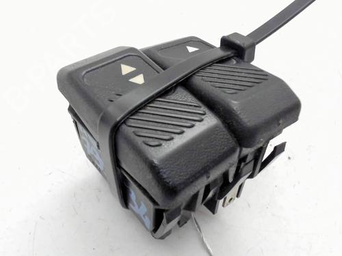 Used Left front window switch Left front window switch RENAULT CLIO I (B/C57_, 5/357_) 1.4 (B57J, C57J, B57P) (75 hp) 39759977 39759977