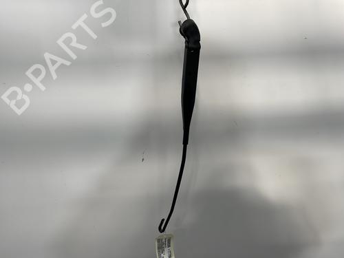 Used Front windshield wiper arm MERCEDES-BENZ A-CLASS (W168) A 160 (168.033, 168.133) (102 hp) 30602990
