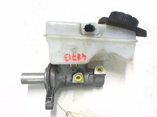 Used Brake master cylinder DACIA DOKKER Box Body/MPV 1.5 dCi 75 / Blue dCi 75 (FEJW, FEAH) (75 hp) 20452254