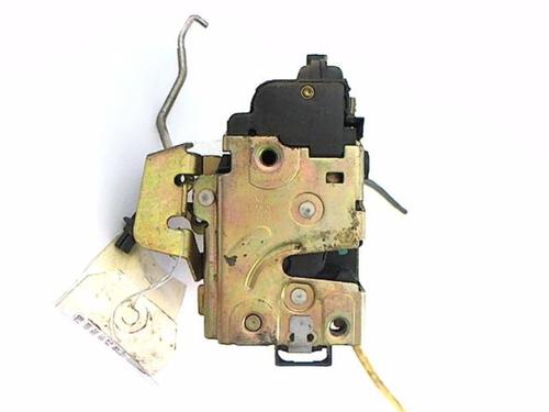 rear-left-lock-audi-a6-c5-4b2-4b4-1997-1998-1999-2000-2001-2002-2003-2004-2005-33439249 main image