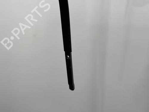 Used Front windshield wiper arm Front windshield wiper arm 22414964 22414964