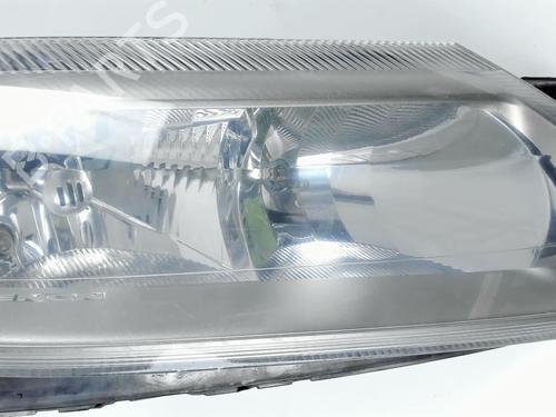 Used Right headlight RENAULT LAGUNA II Grandtour (KG0/1_) 1.9 dCi (KG0G) (120 hp) 20425872