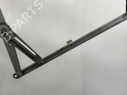 Used Front right window mechanism Front right window mechanism SUZUKI SWIFT III (MZ, EZ) 1.3 DDiS (RS413D) (69 hp) 20419226 20419226