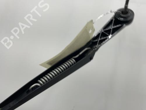 Used Front windshield wiper arm Front windshield wiper arm FIAT PUNTO (176_) 1.7 TD (176AT) (63 hp) 27638571 27638571