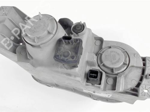 Left headlight HYUNDAI COUPE I (RD) 2.0 16V | BP20407768C28 