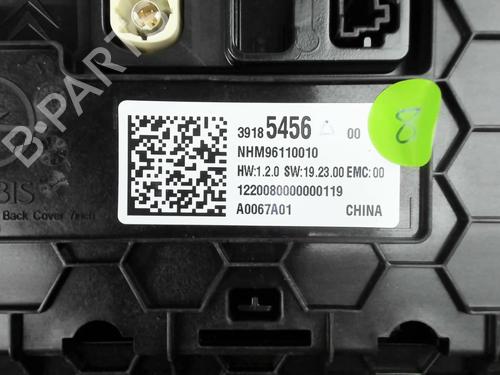 Used Radio Radio OPEL CORSA F (P2JO) 1.2 (68) (101 hp) 39733507 39733507