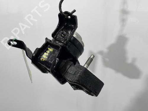 Used Engine mount Engine mount TOYOTA COROLLA (_E12_) 1.4 D (NDE120_, NDE120R) (90 hp) 31932293 31932293