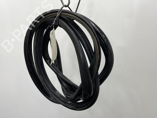 rubber-door-seal-mercedes-benz-c-class-w203-2000-2001-2002-2003-2004-2005-2006-2007-25927009 main image