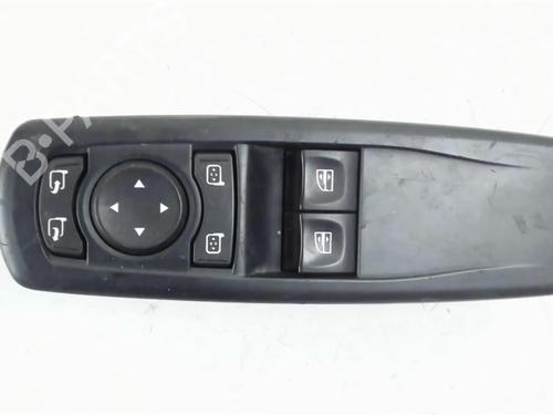 Used Left front window switch RENAULT MEGANE III Coupe (DZ0/1_) 1.9 dCi (DZ0N, DZ0J, DZ1J, DZ1K) (131 hp) 32138758
