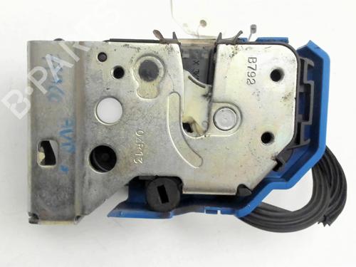 Used Front right lock FIAT 500L (351_, 352_) 1.3 D Multijet (199LXY1A, 199LXY11) (84 hp) 30689119