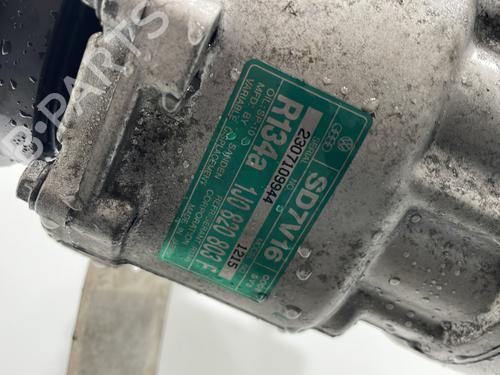 Used AC compressor AC compressor VW GOLF IV (1J1) 1.6 (100 hp) 31817528 31817528