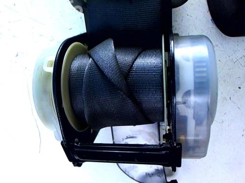 Used Rear left seatbelt Rear left seatbelt MITSUBISHI SPACE WAGON (N3_W, N4_W) 2.0 TD (N38W) (82 hp) 21235033 21235033