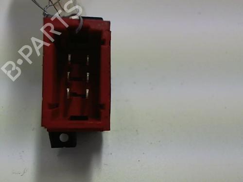 Used Right front window switch Right front window switch RENAULT LAGUNA I (B56_, 556_) 1.6 16V (B568, B561) (107 hp) 20457252 20457252