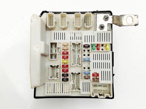 fuse-box-renault-scenic-ii-jm01_-2003-2004-2005-2006-2007-2008-2009-2010-32264256 main image