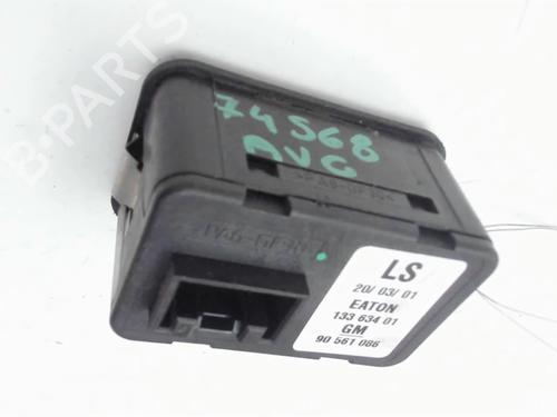 Used Left front window switch Left front window switch OPEL ZAFIRA A MPV (T98) 2.0 DTI 16V (F75) (101 hp) 21239617 21239617