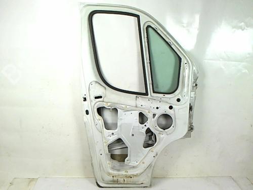 Used Left front door Left front door 20448041 20448041