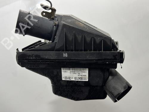 Used Air filter box NISSAN X-TRAIL I (T30) 2.2 dCi 4x4 (136 hp) 29491046