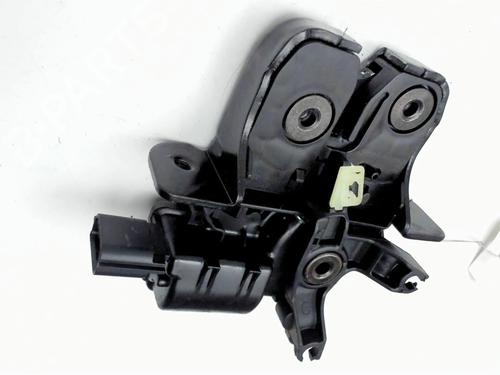 tailgate-lock-renault-megane-cc-ez01_-2010-2011-2012-2013-2014-2015-32787074 main image
