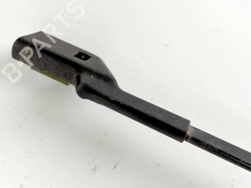 Used Front windshield wiper arm Front windshield wiper arm 20448042 20448042