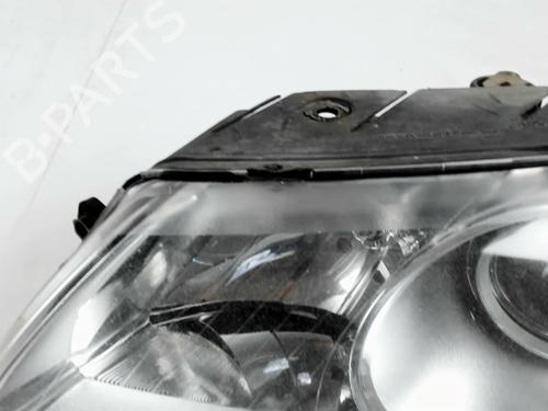 Left headlight VW PASSAT B6 Variant (3C5) 2.0 TDI 16V | BP29844240C28