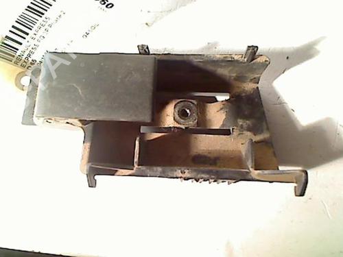 Høyre foran invendig håndtak RENAULT RAPID Box Body/MPV (F40_, G40_) 1.9 D (F40P, F40N, F40E) (64 hp) 21230725