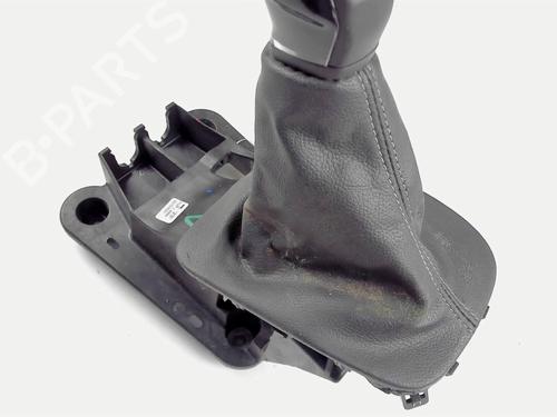 Used Gear lever Gear lever CITROËN C3 III (SX) 1.2 PureTech 82 (83 hp) 20443461 20443461