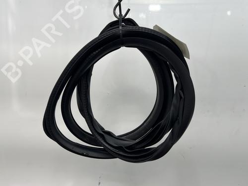 Gummilist Gummilist SUZUKI VITARA (LY) 1.6 (APK 416) (120 hp) 33834307 33834307