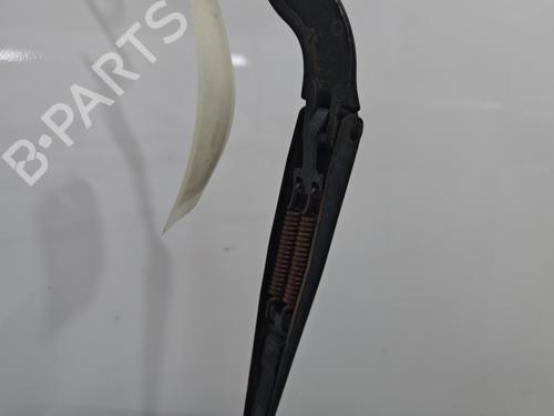 Used Front windshield wiper arm Front windshield wiper arm PEUGEOT EXPERT Van (222) 2.0 HDI (94 hp) 33968198 33968198