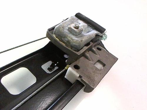 Used Rear left window mechanism Rear left window mechanism MERCEDES-BENZ C-CLASS (W203) C 200 CDI (203.007) (122 hp) 20410630 20410630