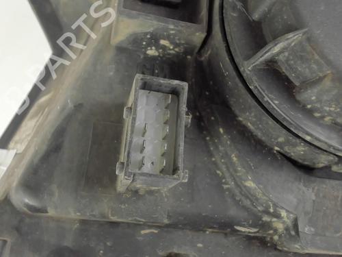 Used Right headlight Right headlight OPEL MERIVA A MPV (X03) 1.7 CDTI (E75) (100 hp) 20421073 20421073