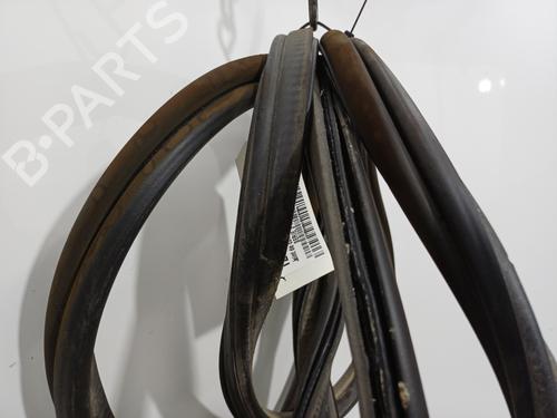 Used Rubber door seal Rubber door seal BMW 3 Touring (F31) 330 d (258 hp) 36757436 36757436