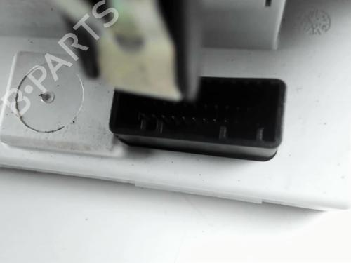 Used Display monitor Display monitor RENAULT CLIO III (BR0/1, CR0/1) 1.2 16V (BR02, BR0J, BR11, CR02, CR0J, CR11) (75 hp) 30689304 30689304