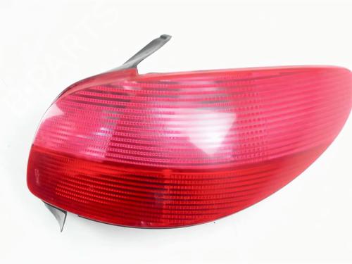 Lampa tylna prawa PEUGEOT 206 Hatchback (2A/C) 1.4 i | BP30547764C35
