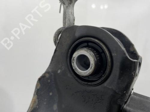 other-volvo-v40-hatchback-525-d2-31387063-2012-2013-2014-2015-2016-2017-2018-2019-20439069 main image