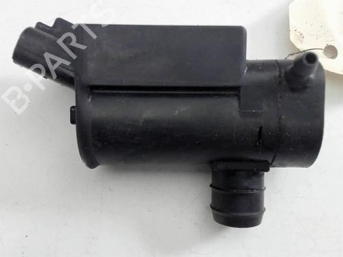 Spylervæskepumpe TOYOTA YARIS (_P1_) 1.4 D-4D (NLP10_, NLP10R) (75 hp) 30819870