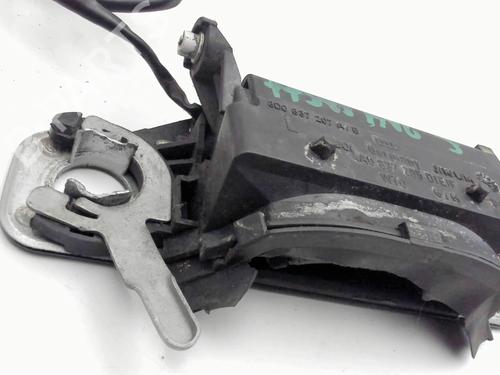 front-left-exterior-door-handle-audi-a8-d2-4d2-4d8-1994-1995-1996-1997-1998-1999-2000-2001-2002-2003-2004-2005-30913079 main image