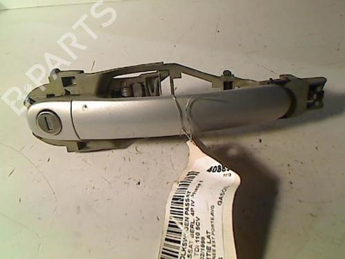 front-left-exterior-door-handle-vw-passat-b5-3b2-1996-1997-1998-1999-2000-2001-37728499 main image