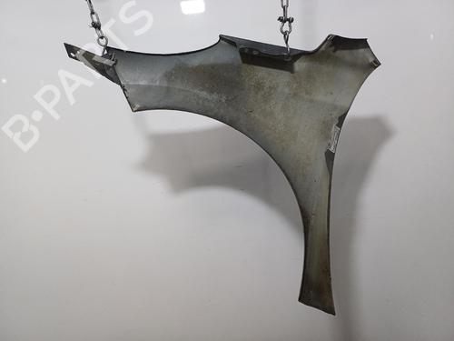 Used Right front fenders Right front fenders 38562101 38562101