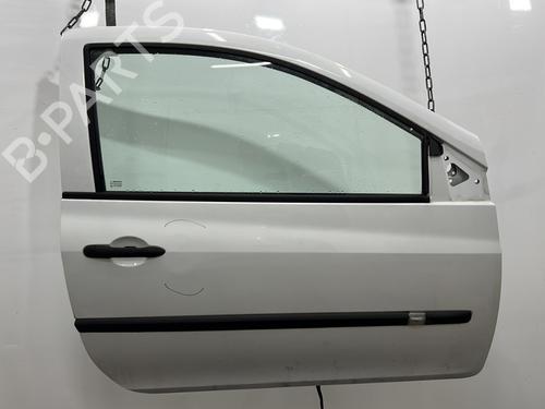 Used Right front door RENAULT CLIO III (BR0/1, CR0/1) 1.5 dCi (C/BR0G, C/BR1G) (68 hp) 27895078