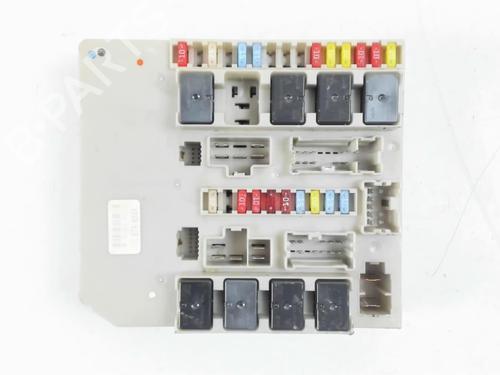 Used Fuse box RENAULT CLIO III (BR0/1, CR0/1) 1.5 dCi (BR17, CR17) (86 hp) 32396548