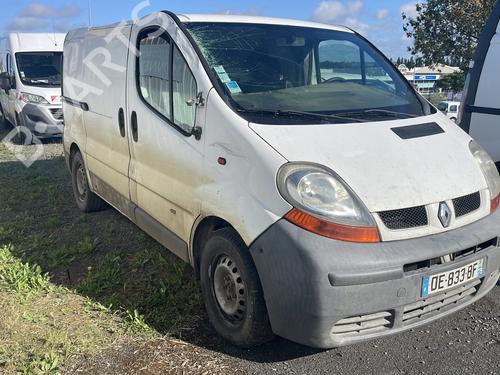 Brugte RENAULT MASTER II Van (FD) 2.5 dCi 120 (FD0M, FD0U, FD0W, FD2M, FD2W, FD3M, FD3U,... (115 hp) 4307583