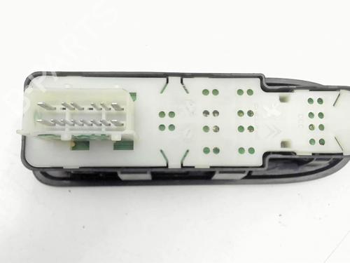 Left front window switch CITROËN C3 II (SC_) 1.0 VTi 68 | BP36526168I27 - Image 2