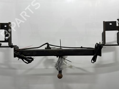 Used Tow ball/Mechanism OPEL MERIVA A MPV (X03) 1.6 (E75) (105 hp) 31053304