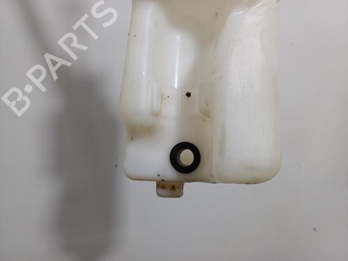 windscreen-washer-tank-renault-clio-iii-br01-cr01-2005-2006-2007-2008-2009-2010-2011-2012-2013-2014-39520496 main image